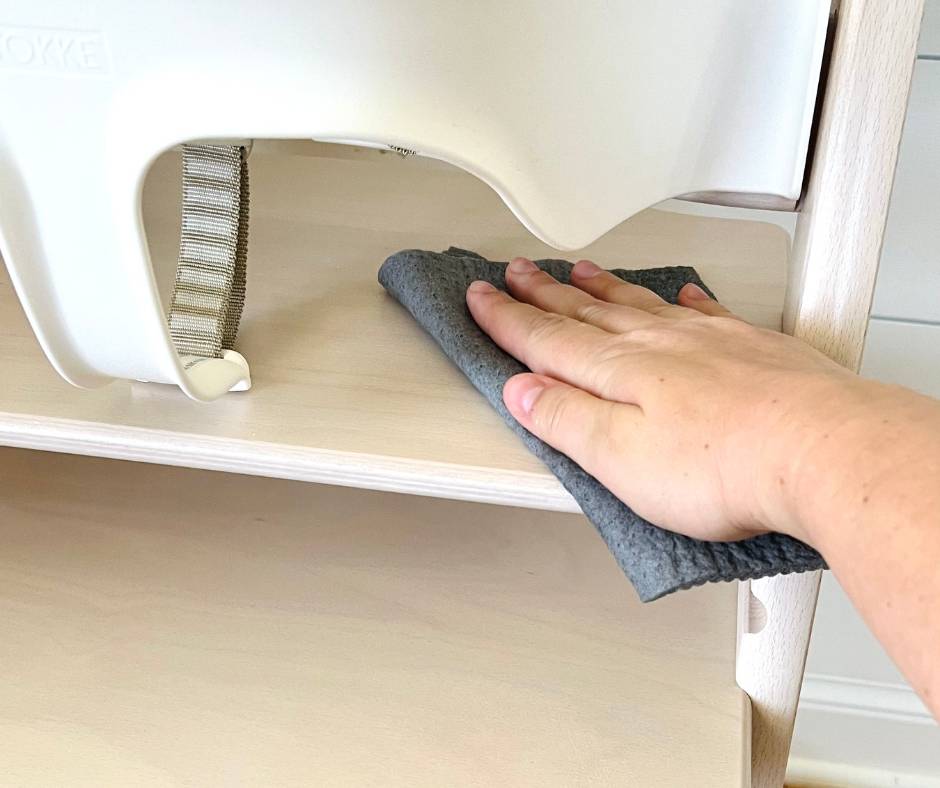 Easy to clean high chair