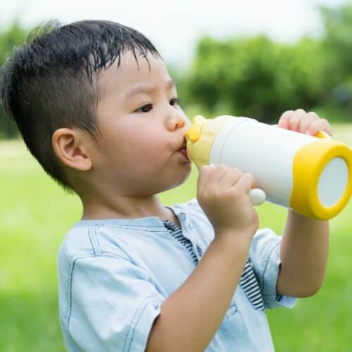 10 Ways to Keep Kids Hydrated This Summer