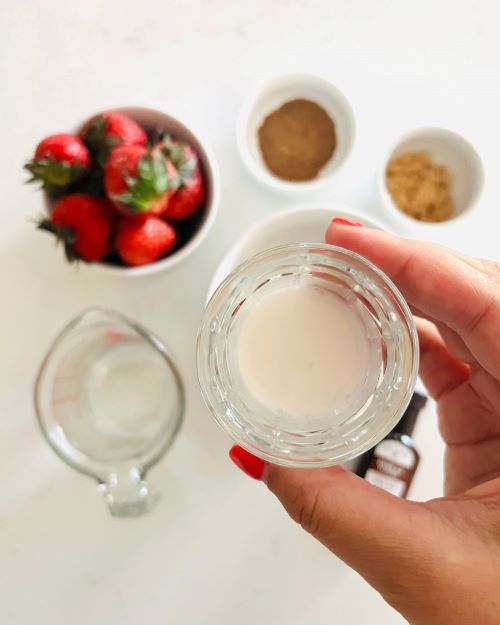 strawberries and cream oatmeal