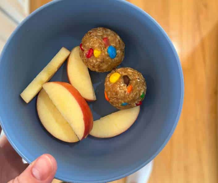 protein balls with apples