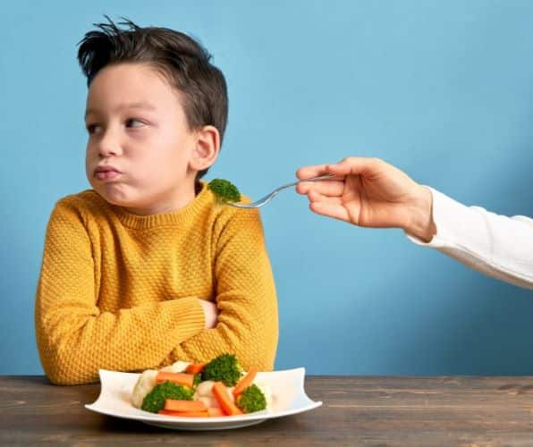 6 Helpful Strategies for ADHD and Picky Eating