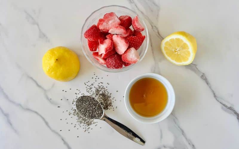 Strawberry Chia Jam Ingredients