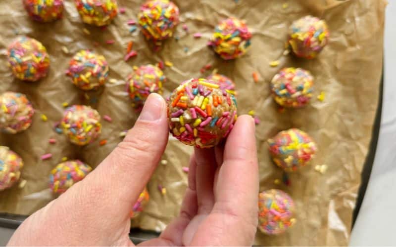 No-Bake Walnut Energy Balls (Kid-Friendly & Fun!)